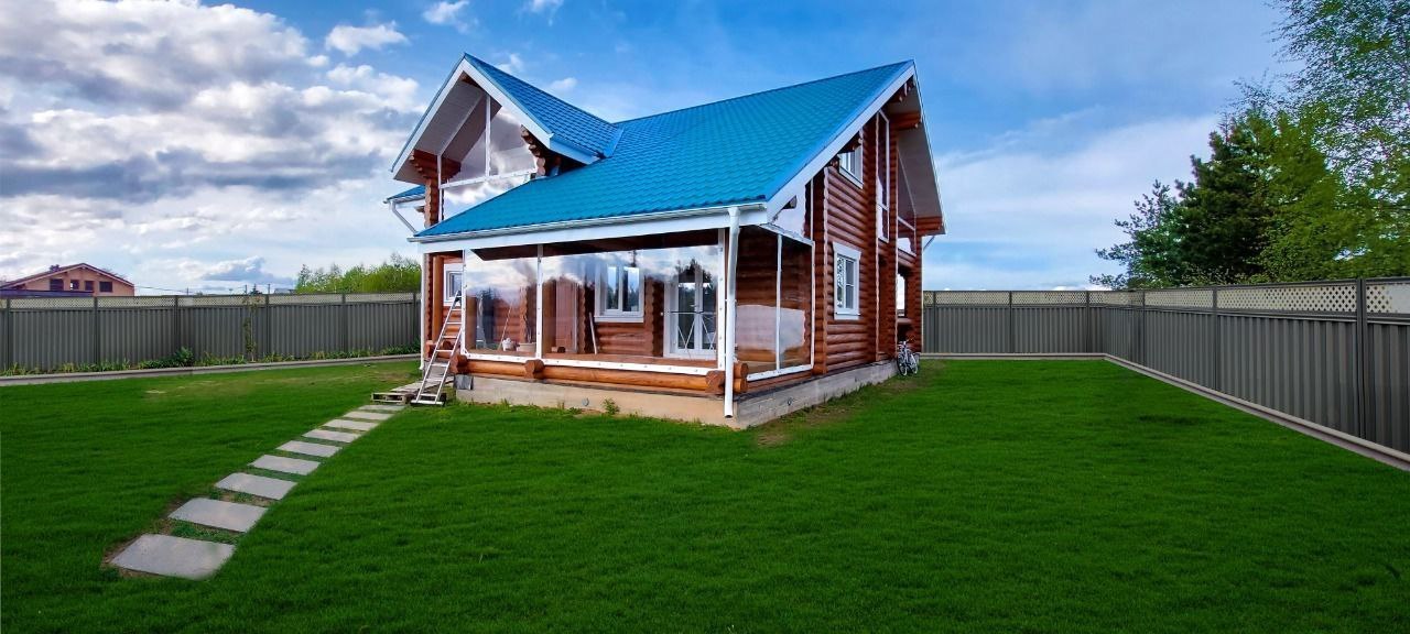 Мягкие окна на веранде загородного дома в посёлке Мелехово